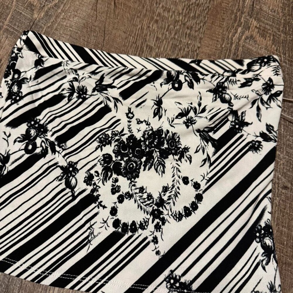 black and white floral crop top